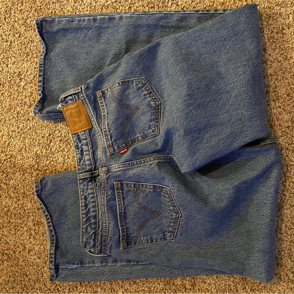 Womens Low Rise Wide Leg Levi Jeans
